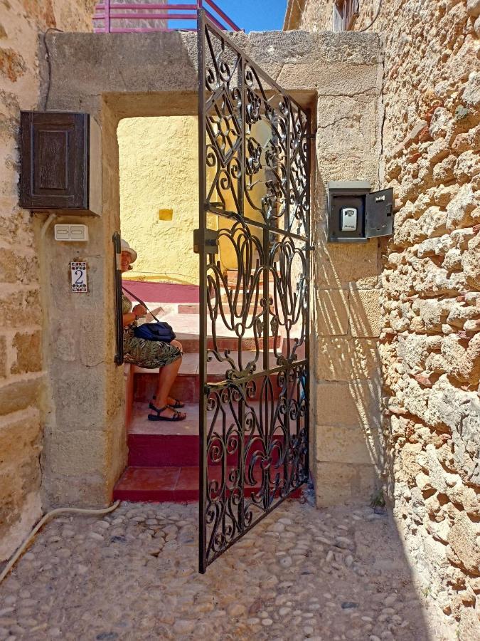A Medieval Windmill Tower With Magnificent View Rhodes City エクステリア 写真