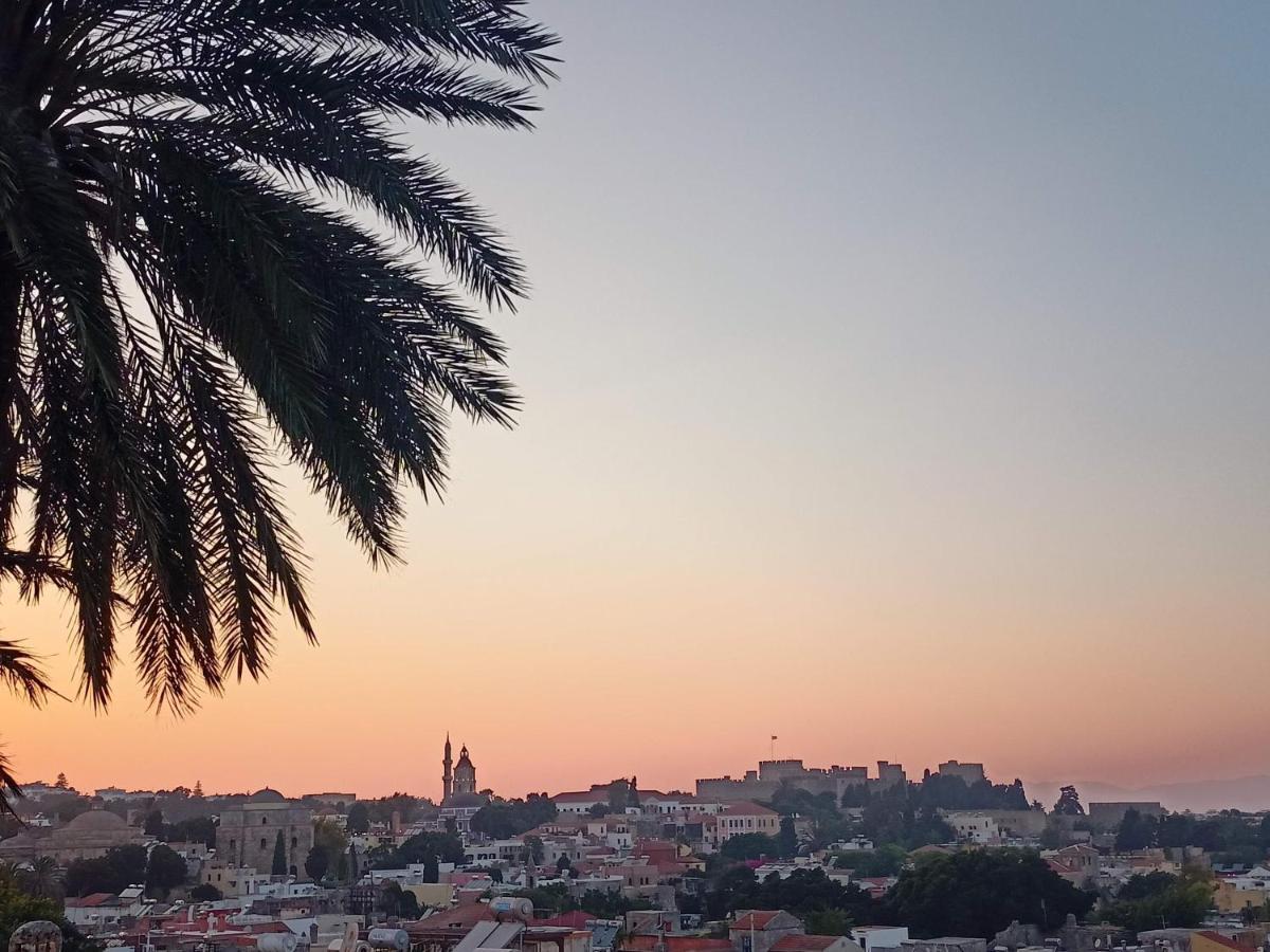 A Medieval Windmill Tower With Magnificent View Rhodes City エクステリア 写真